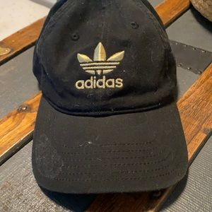 Trendy Adidas hat